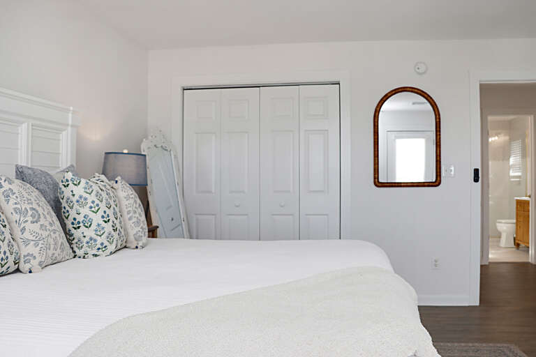 Upstairs Master Bedroom with Full Bathroom