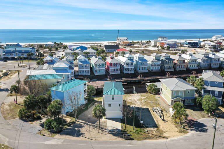 The Ricks Carlton - Distance to Beach