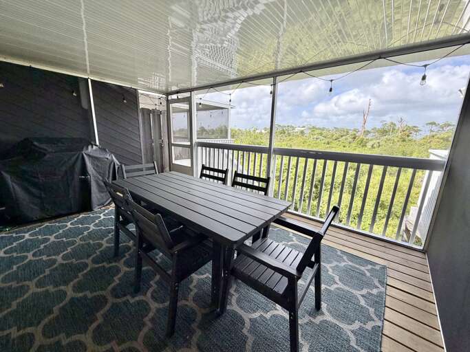 Screened Patio