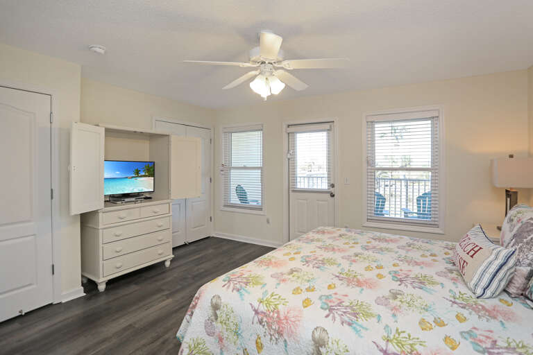 Bedroom 1 - TV