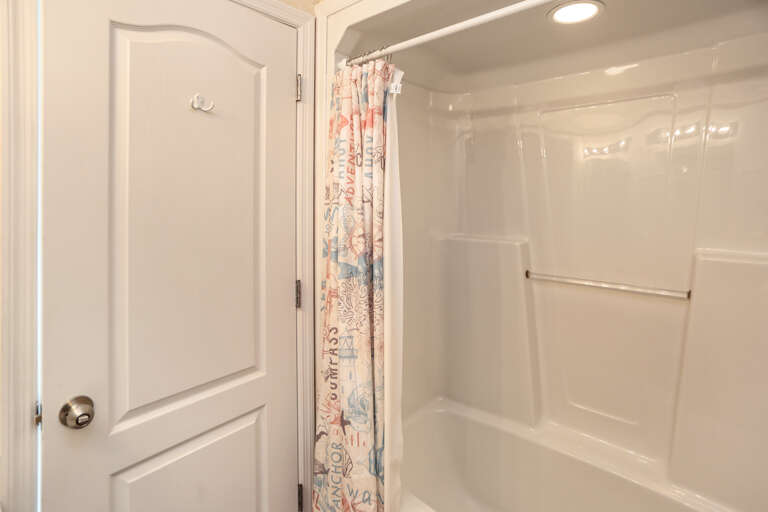 Bedroom 4 - Full Bath Shower