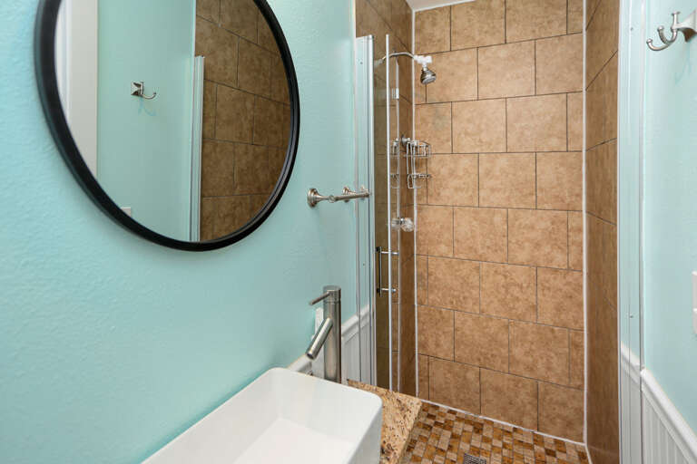 Full Bath Shower
