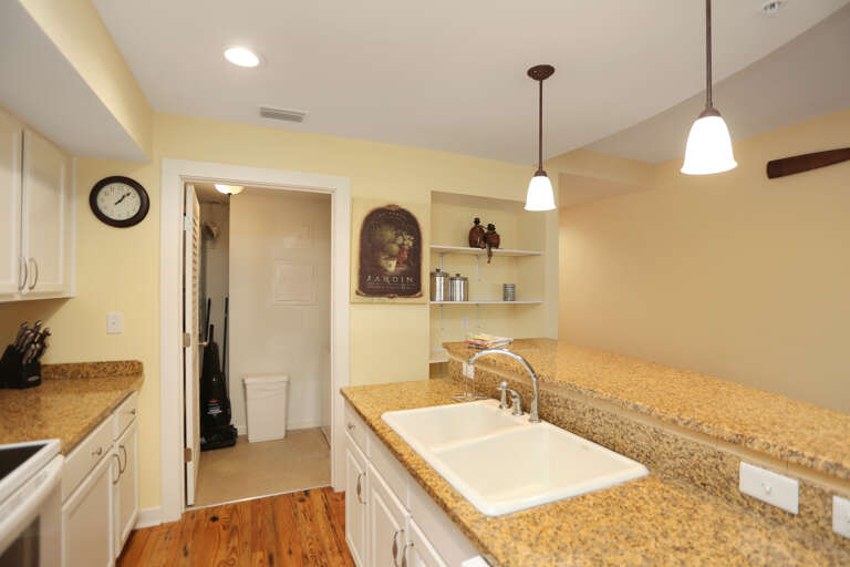 Kitchen with Laundry Room Kitchen with Laundry Room