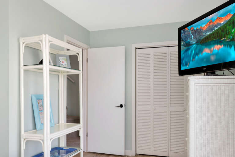 Bedroom 2 with TV
