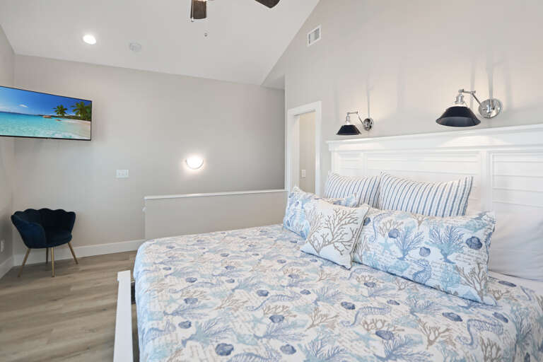 Bedroom 2 with TV