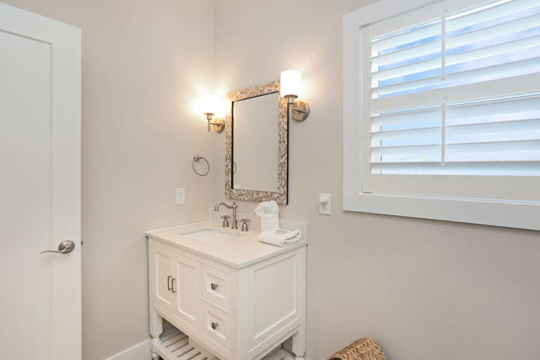 Full Bathroom on Main Level