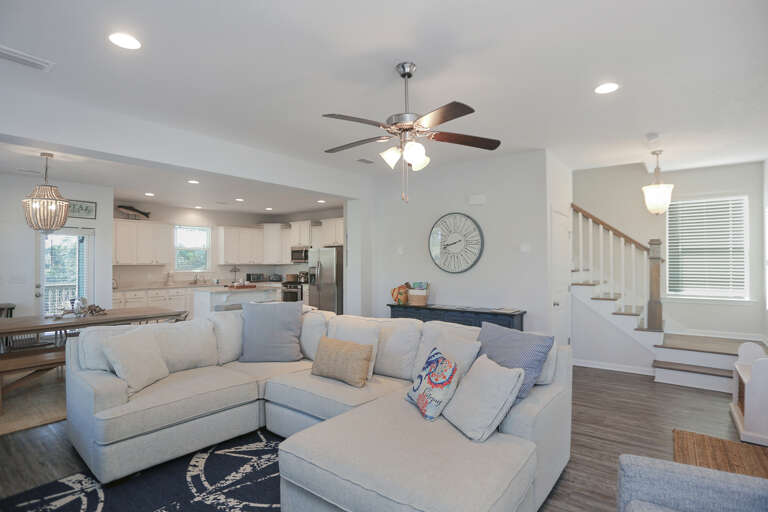 Living & Dining Area