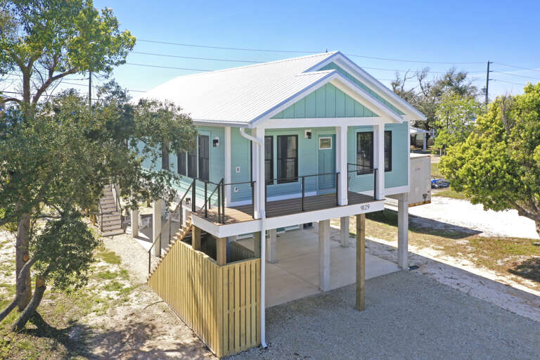 Stairwells Lead to Front and Back Entrance
