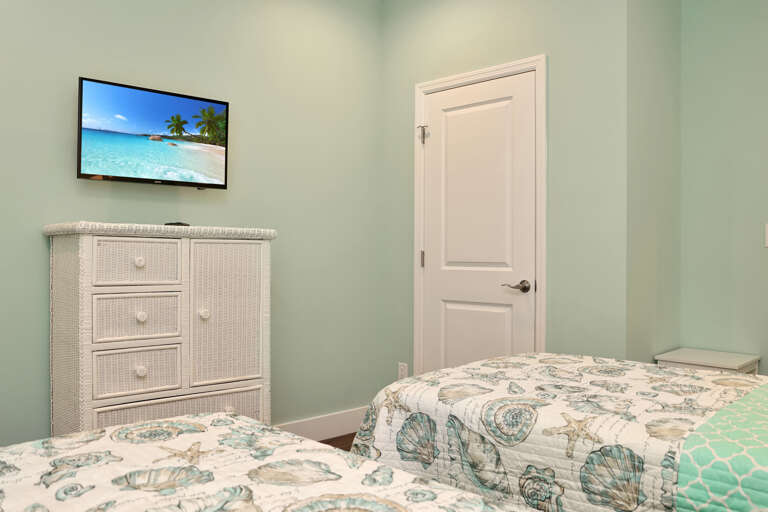Bedroom 3 with TV