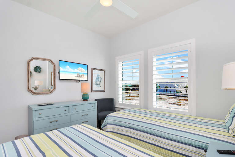 Bedroom 3 with TV