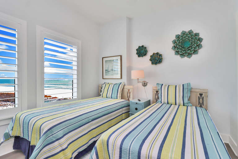 Bedroom 3 - Two Twin Beds
