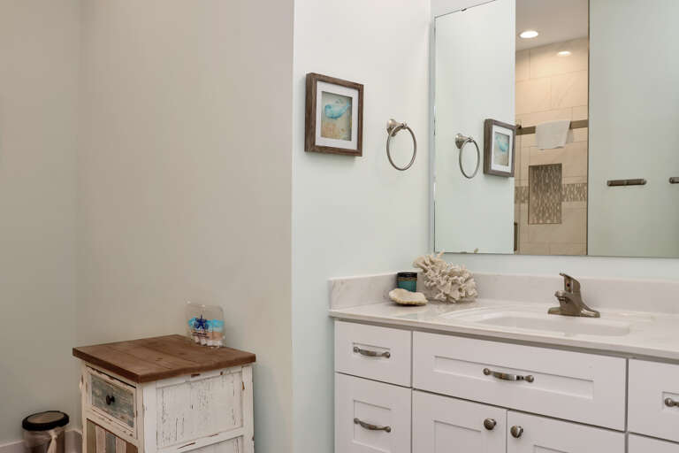 Upstairs Full Bath