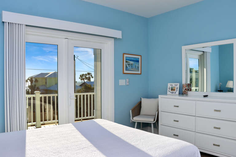 Bedroom 2 with Beach View Deck