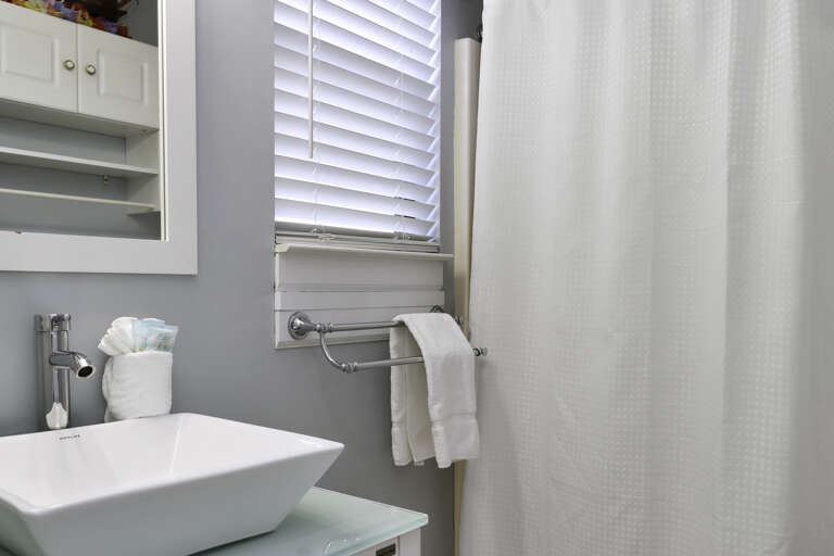 Bedroom 1 - Full Bath Bedroom 1 - Full Bath