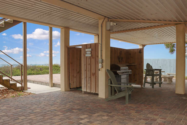 Enclosed Outdoor Shower