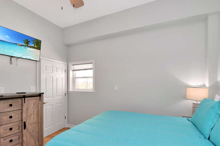 Dolphin Daze Hideaway - Bedroom 2 with TV