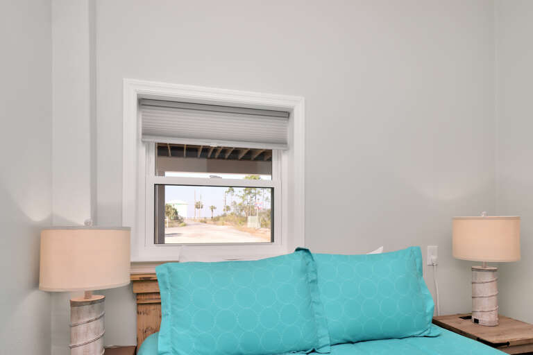 Dolphin Daze Hideaway - Bedroom 2 with Beach View