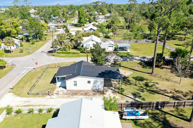 Pull Around Driveway for Parking