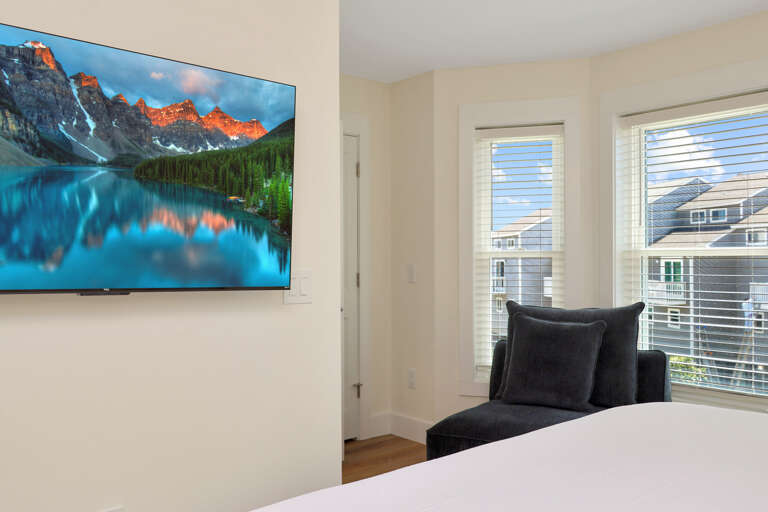 Bedroom 4 with TV