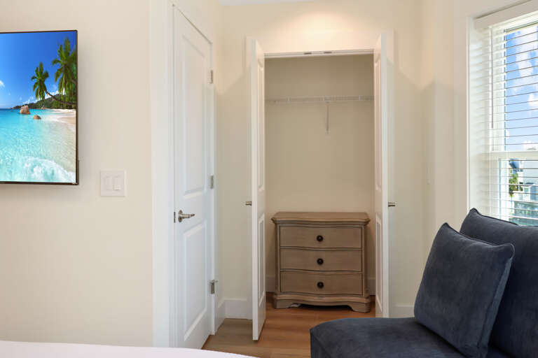 Bedroom 4 - Dresser in Closet