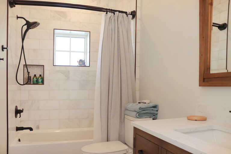 Full Bathroom Shower