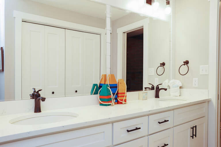 Bedroom 3 - Master Bath