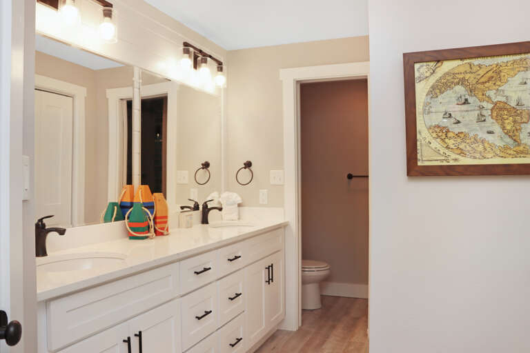 Bedroom 3 - Master Bathroom