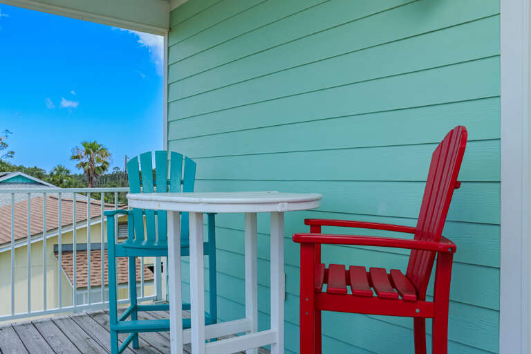 Dining on Main Level Deck