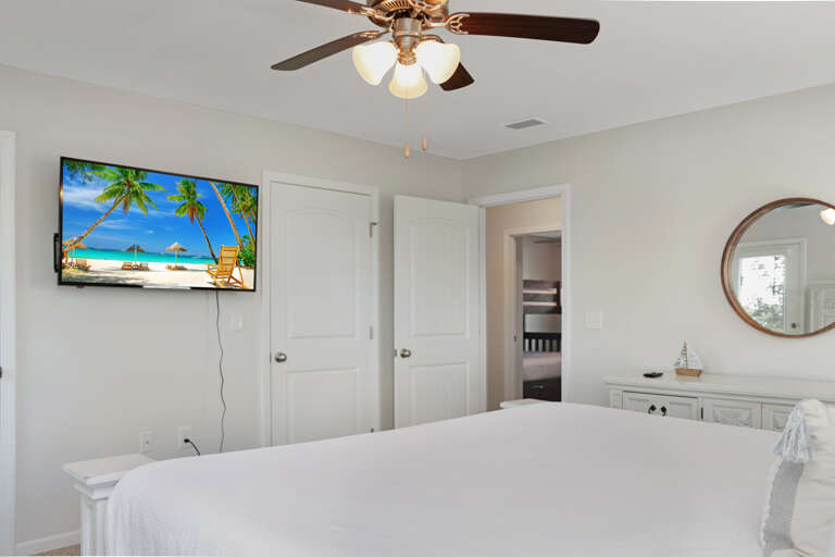 Bedroom 3 with TV