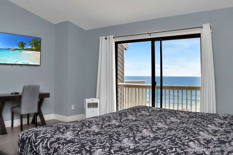 Bedroom 3 - Beachfront Master Bedroom