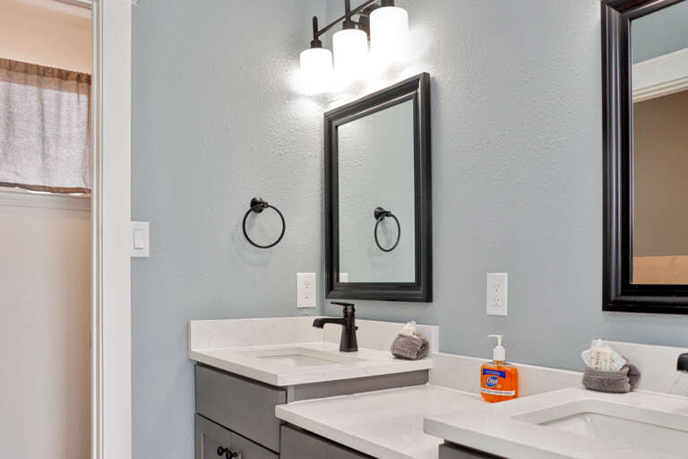 Bedroom 3 - Master Bath