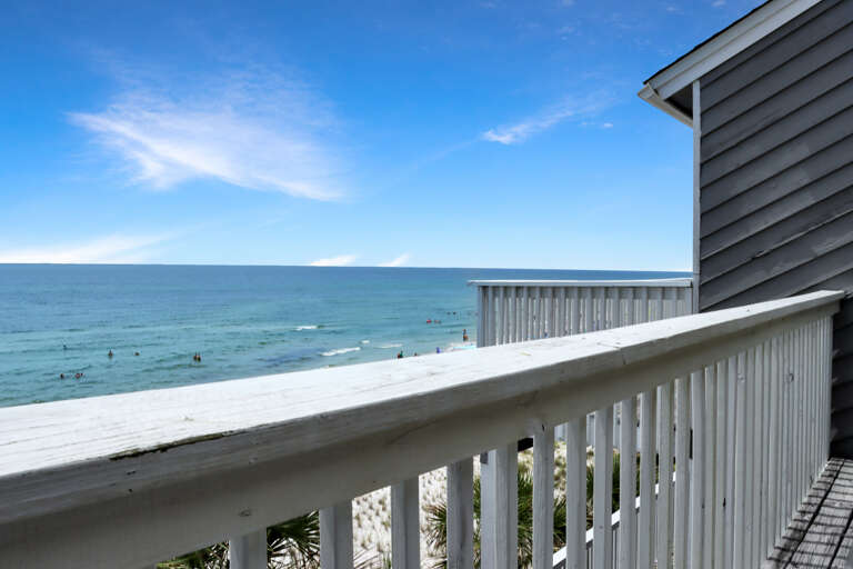 Bedroom 3 - Beachfront Deck
