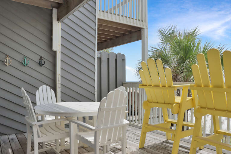 Outdoor Dining on Beachfront Deck