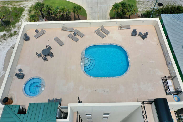 Rooftop Pool and Hot Tub