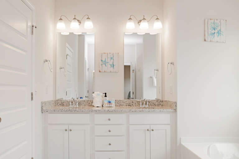 Bedroom 4 - Master Bath