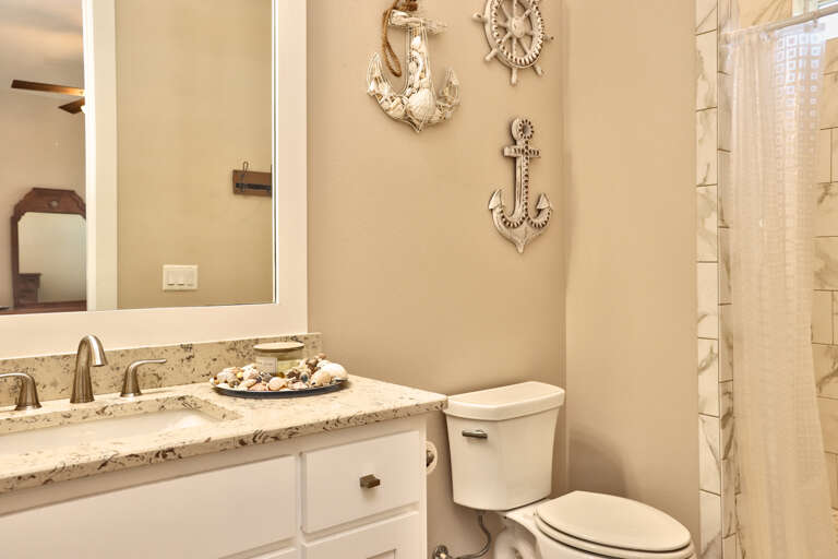 Bedroom 3 - Full Bathroom