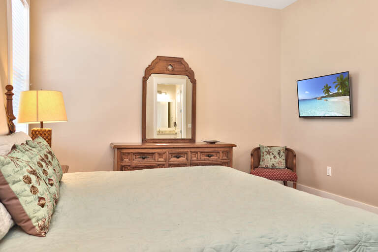 Bedroom 3 with TV