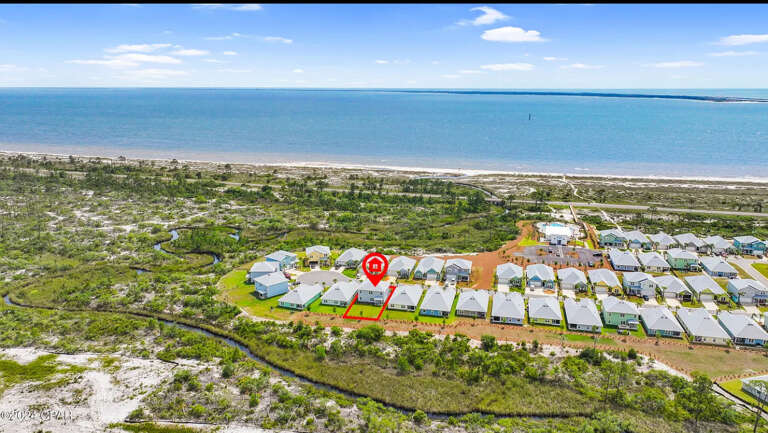 Coastal Oasis in Neighborhood