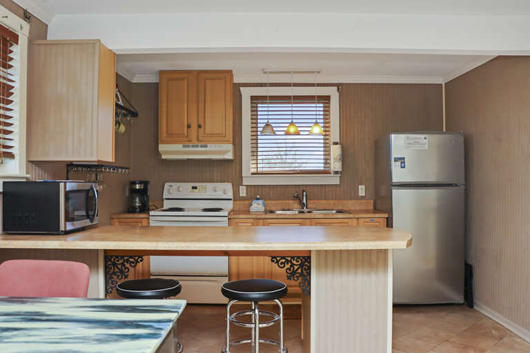 Dining and Bar Seating Dining and Bar Seating