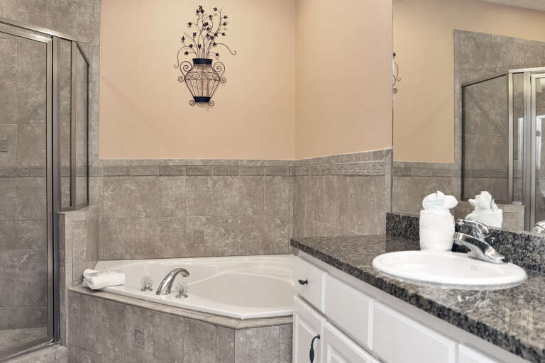 Bedroom 1 - Master Bathroom Bedroom 1 - Master Bathroom