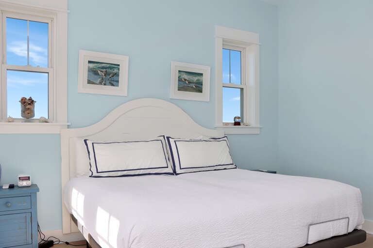 Bedroom 3 (Master) on Main Floor