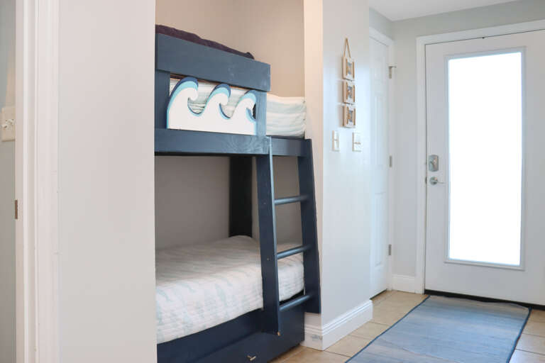 Front Door Entrance with Sleeping Nook