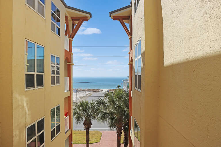 Community Boardwalk to Beach Access