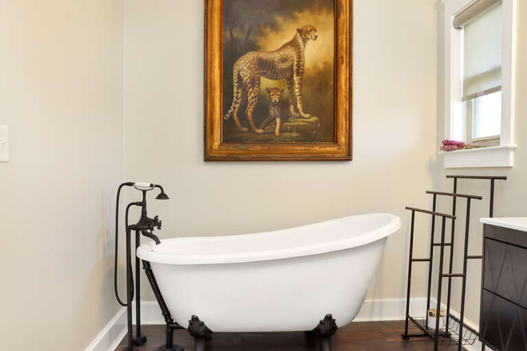 Full Bath 1 - Claw Foot Tub