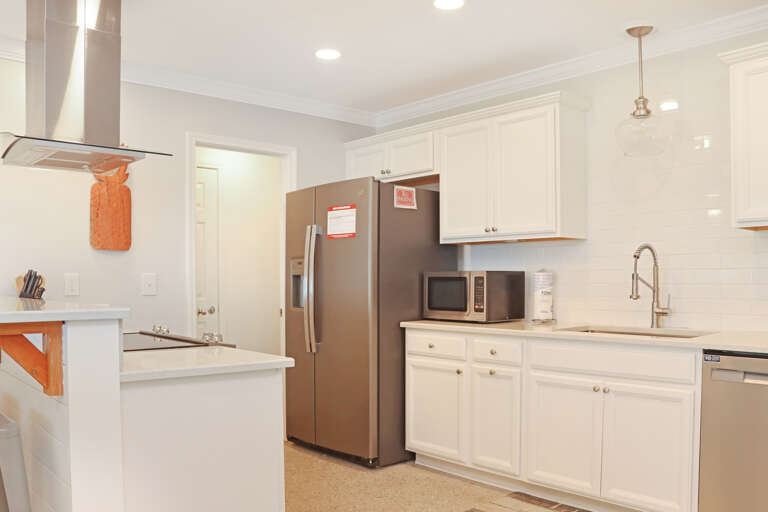 Kitchen with Pantry Kitchen with Pantry