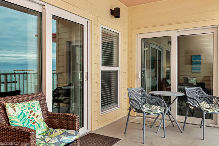 Covered Beach View Deck