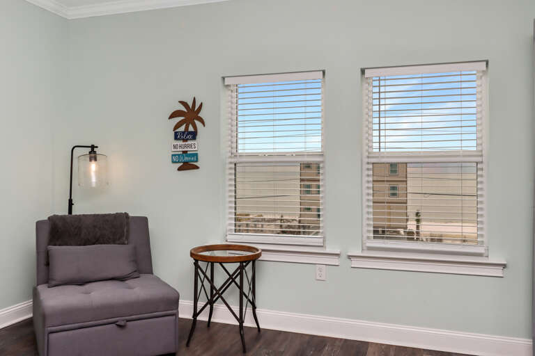 Master Bedroom - Sitting Area and Beach View