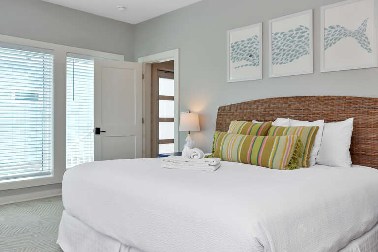 Bedroom 1 - King Bed