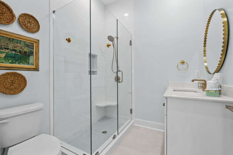 Bedroom 3 Full Bathroom