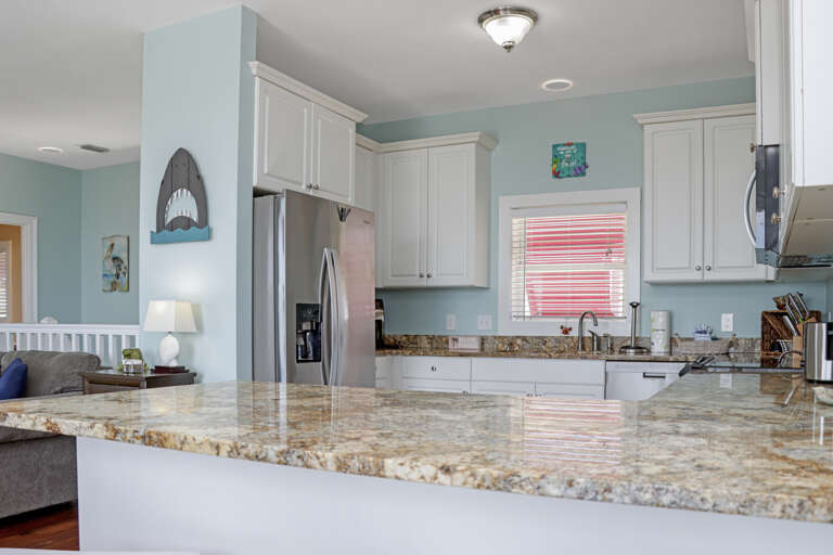 Kitchen with Bar